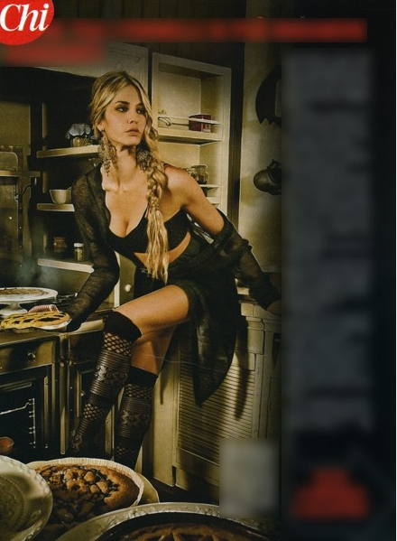 Foto di donne che mangiano sul web. Scatta la protesta: “E’ sessista” Foto di donne che mangiano sul web. Scatta la protesta: “E’ sessista”