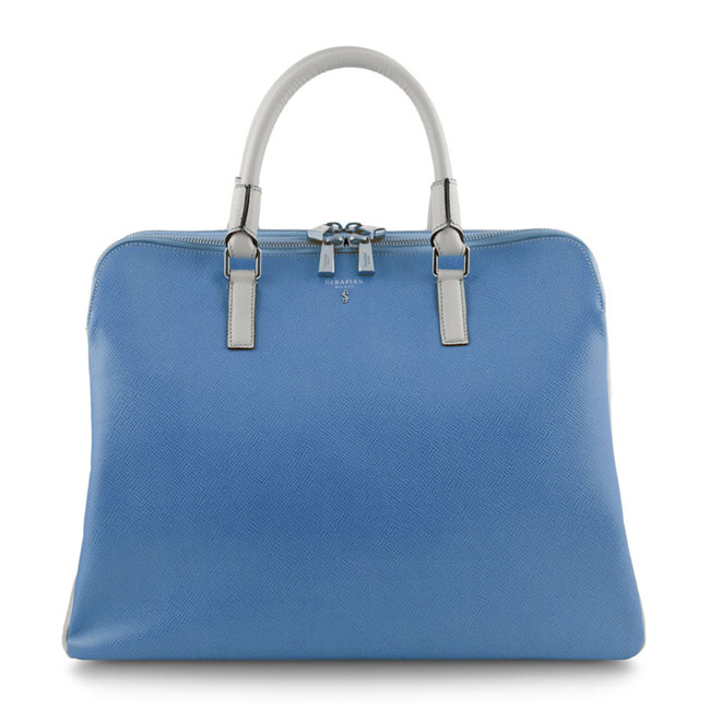 Serapian sbarca anche a Taormina. E festeggia con la nuova Amira bag Serapian sbarca anche a Taormina. E festeggia con la nuova Amira bag