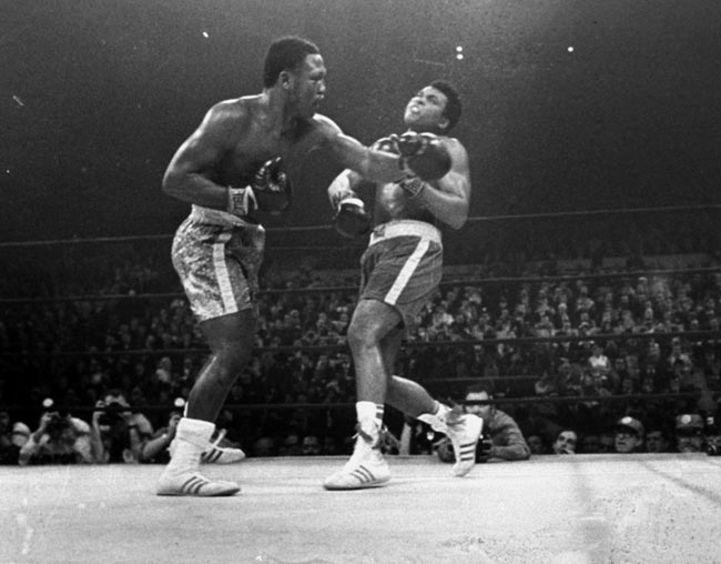 “La boxe è poesia”, versi e filosofia si sfidano sul ring. INTERVISTA “La boxe è poesia”, versi e filosofia si sfidano sul ring. INTERVISTA