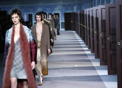 Lusso, Shanghai spende più di New York. Gucci e Vuitton i brand preferiti Lusso, Shanghai spende più di New York. Gucci e Vuitton i brand preferiti