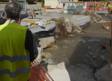 Acqua alta in Metro C. Sei operai intrappolati