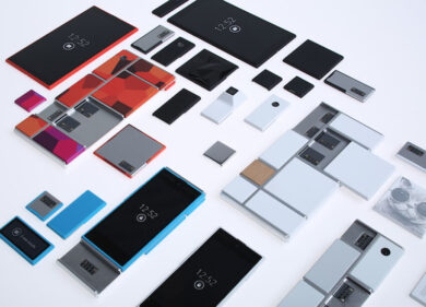 Lo smartphone come il Lego: nel 2015 il telefono lowcost di Google