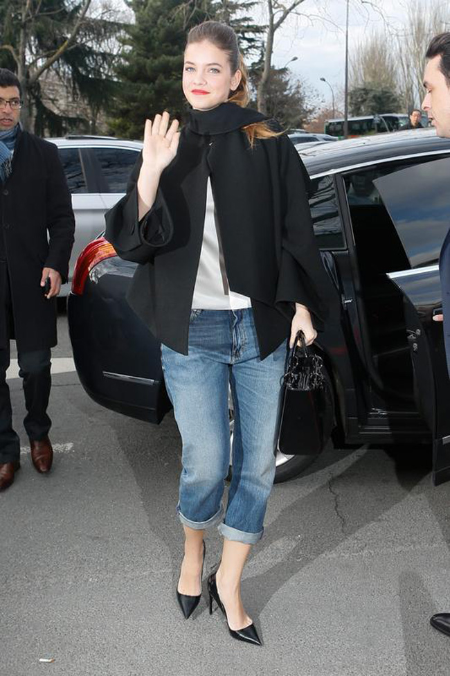 Tendenze/ Tramonta il mito dei jeans. I giovani preferiscono la tuta Tendenze/ Tramonta il mito dei jeans. I giovani preferiscono la tuta