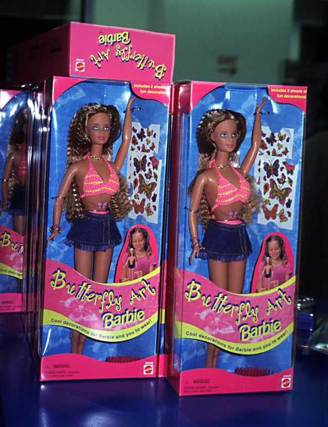 Da bambola a opera d’arte, a Milano una mostra per celebrare Barbie Da bambola a opera d’arte, a Milano una mostra per celebrare Barbie