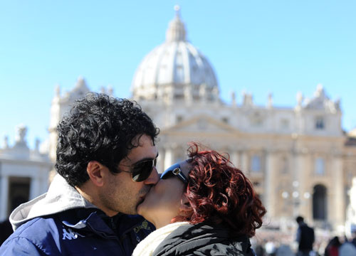 Per la Chiesa sono già santi. Ecco la verità dei “postulatori” Per la Chiesa sono già santi. Ecco la verità dei “postulatori”