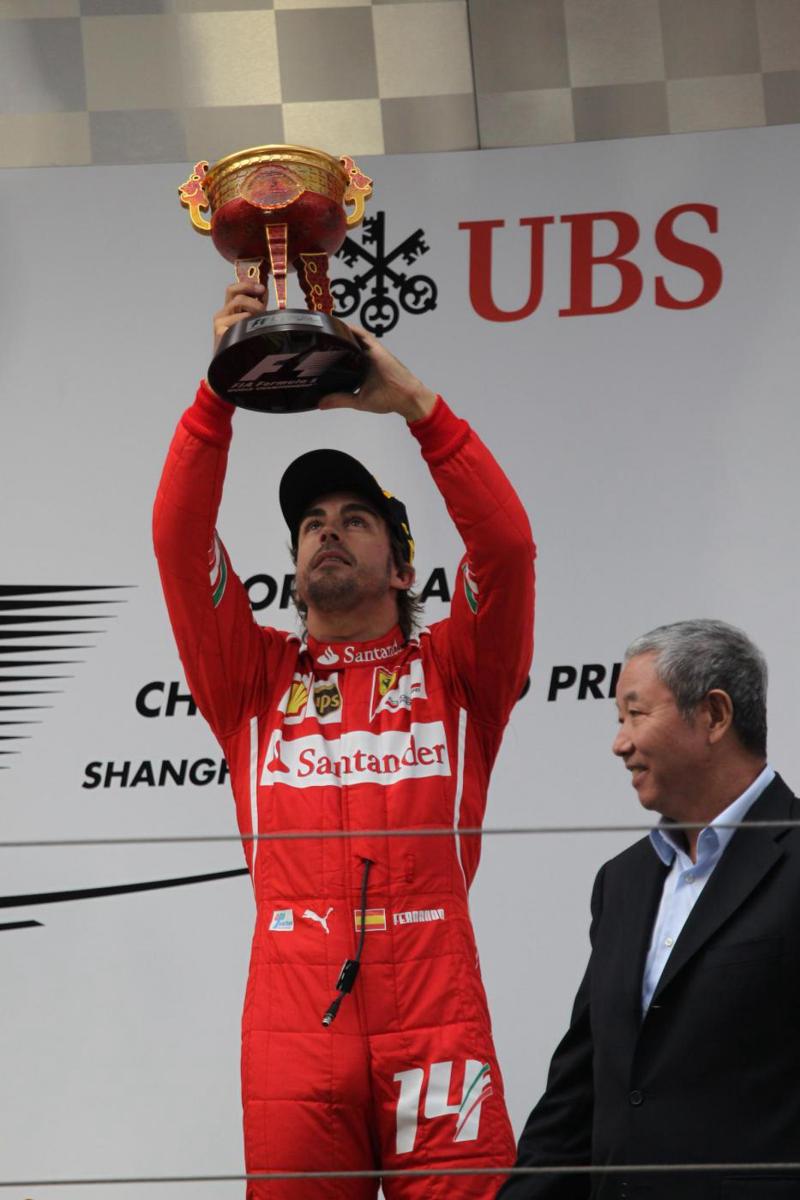 Alonso post-podio: “Ferrari migliora a piccoli passi”. Kimi: “Disastroso week end” Alonso post-podio: “Ferrari migliora a piccoli passi”. Kimi: “Disastroso week end”