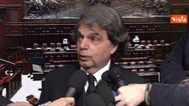 VIDEO: Lavoro, Brunetta: quella di Renzi una sfiducia, Governo non ha più i numeri