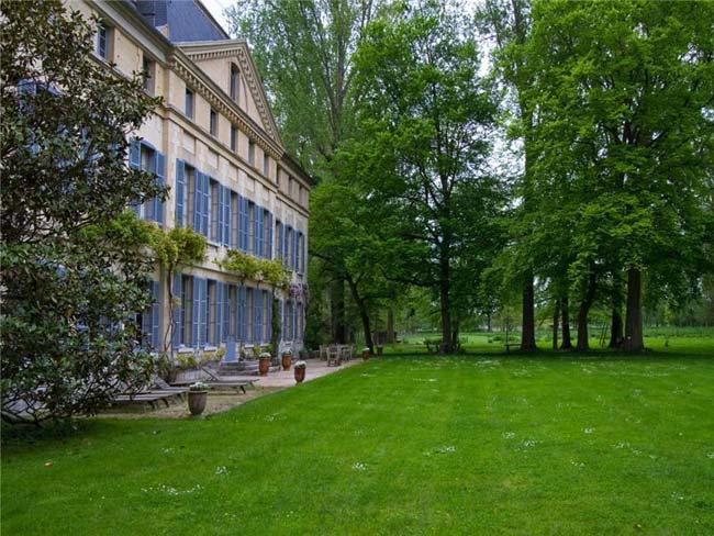 Francia, il caro-case frena la ripresa. E la Deneuve vende il suo castello da 4 mln Francia, il caro-case frena la ripresa. E la Deneuve vende il suo castello da 4 mln