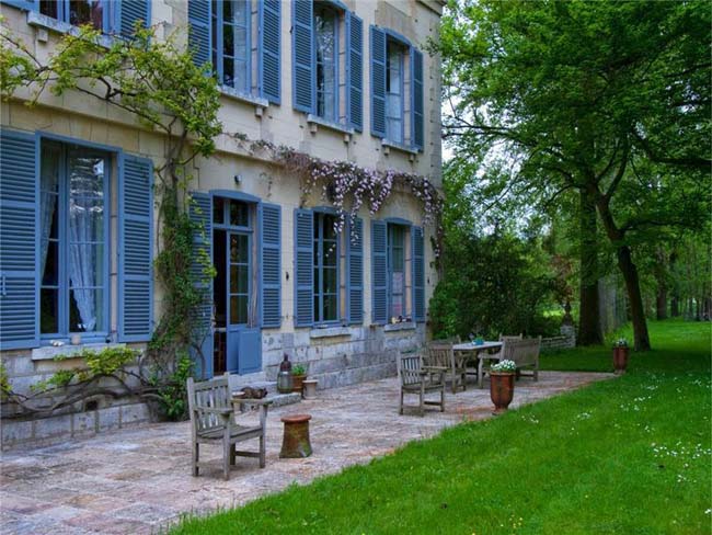 Francia, il caro-case frena la ripresa. E la Deneuve vende il suo castello da 4 mln Francia, il caro-case frena la ripresa. E la Deneuve vende il suo castello da 4 mln
