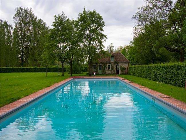 Francia, il caro-case frena la ripresa. E la Deneuve vende il suo castello da 4 mln Francia, il caro-case frena la ripresa. E la Deneuve vende il suo castello da 4 mln