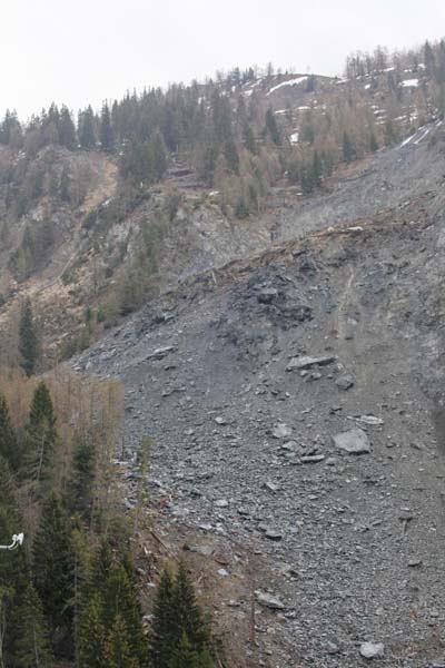 Courmayeur, terrore per la grande frana. Chiuso il traforo. Foto Courmayeur, terrore per la grande frana. Chiuso il traforo. Foto