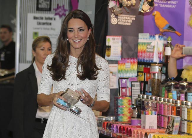 William e Kate come Carlo e Diana: in Australia alla montagna sacra William e Kate come Carlo e Diana: in Australia alla montagna sacra