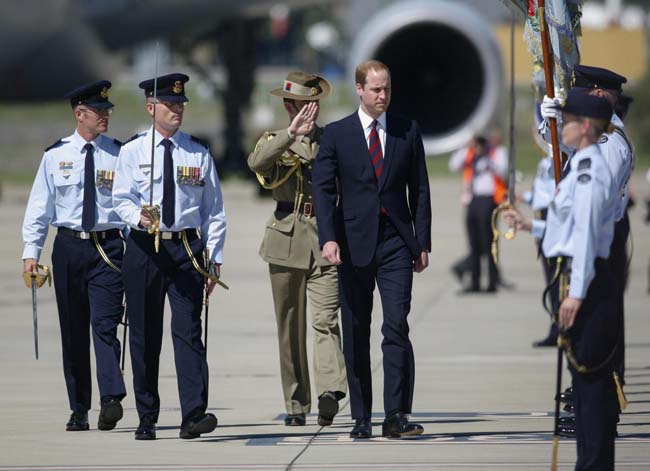 William e Kate come Carlo e Diana: in Australia alla montagna sacra William e Kate come Carlo e Diana: in Australia alla montagna sacra
