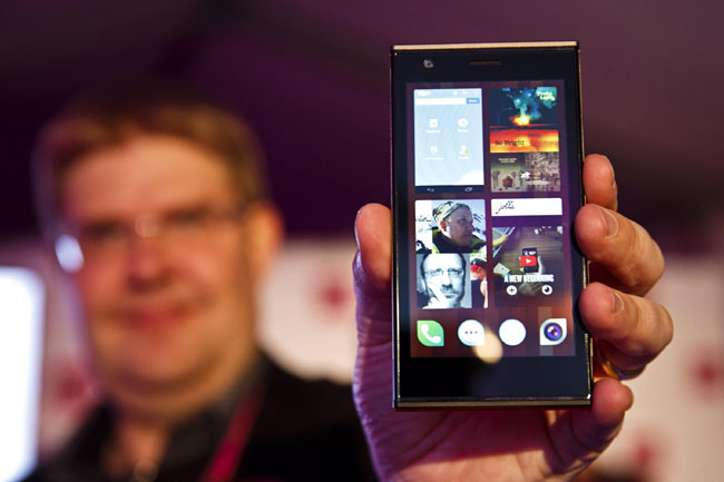 Addio Nokia: Nadella la trasforma in Microsoft Mobile