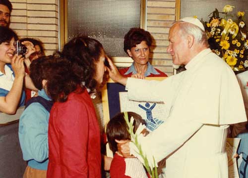Ecco il sangue del Papa Santo. Il Bambino Gesù svela i segreti Ecco il sangue del Papa Santo. Il Bambino Gesù svela i segreti