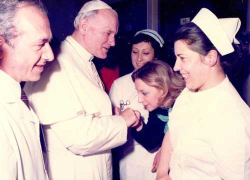 Ecco il sangue del Papa Santo. Il Bambino Gesù svela i segreti Ecco il sangue del Papa Santo. Il Bambino Gesù svela i segreti