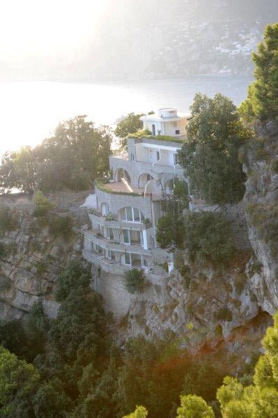 Manieri, castelli, ville antiche. Le case più lussuose d’Italia. FOTO Manieri, castelli, ville antiche. Le case più lussuose d’Italia. FOTO