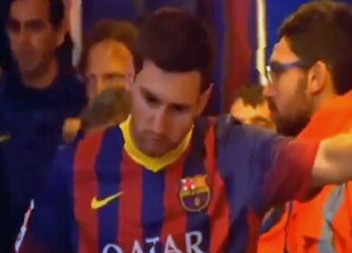 Paura per Messi, non smette di vomitare in campo. Tutti gli episodi