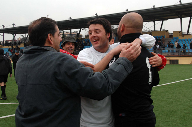Renzi: “Partita del cuore? Caso ridicolo: mi costa ma non gioco” Renzi: “Partita del cuore? Caso ridicolo: mi costa ma non gioco”