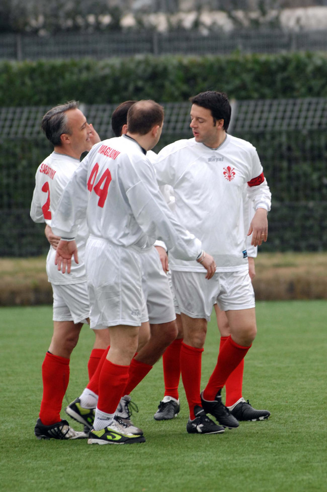 Renzi: “Partita del cuore? Caso ridicolo: mi costa ma non gioco” Renzi: “Partita del cuore? Caso ridicolo: mi costa ma non gioco”