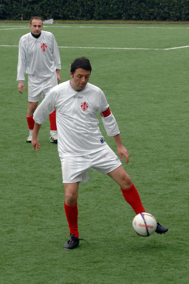 Renzi: “Partita del cuore? Caso ridicolo: mi costa ma non gioco” Renzi: “Partita del cuore? Caso ridicolo: mi costa ma non gioco”