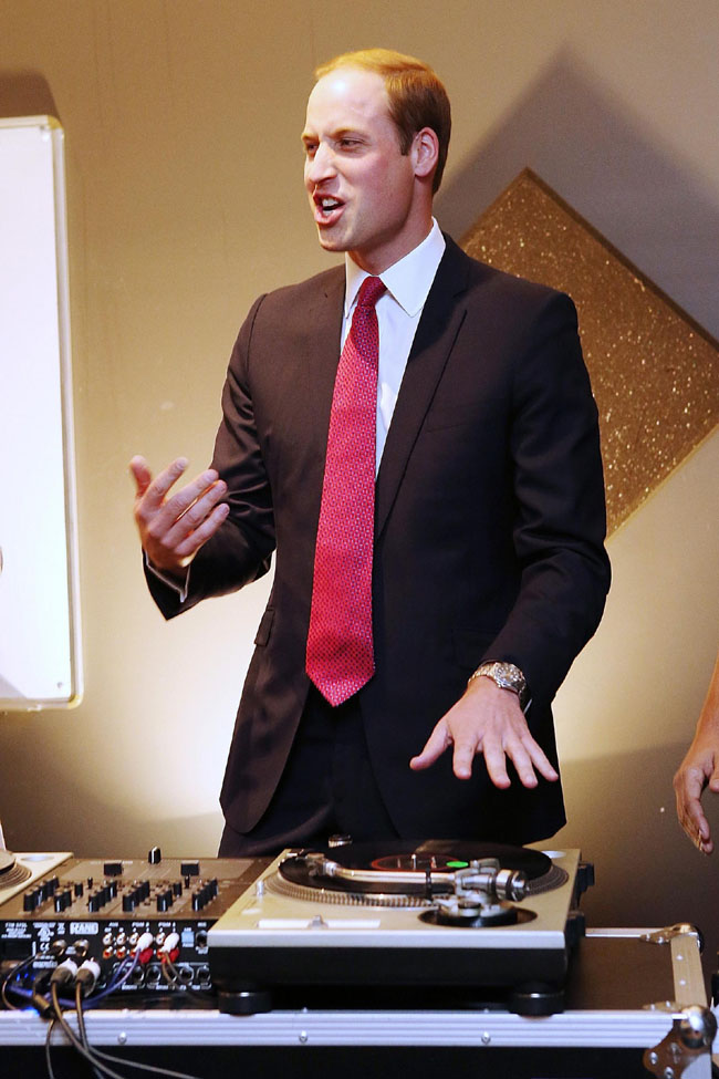 E Kate Middleton fa la dj. LE FOTO