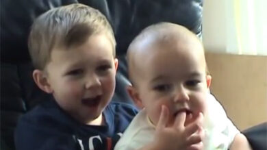 VIDEO: Charlie bit my finger. Il video dei record