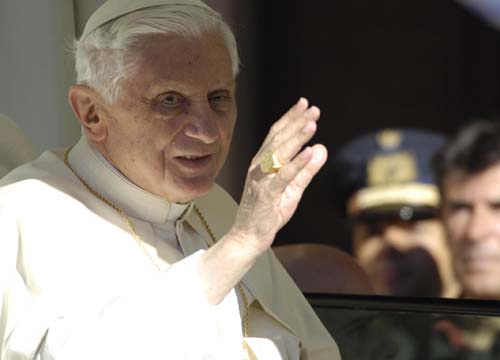 Roncalli-Wojtyla, maxi-canonizzazione in Vaticano Roncalli-Wojtyla, maxi-canonizzazione in Vaticano