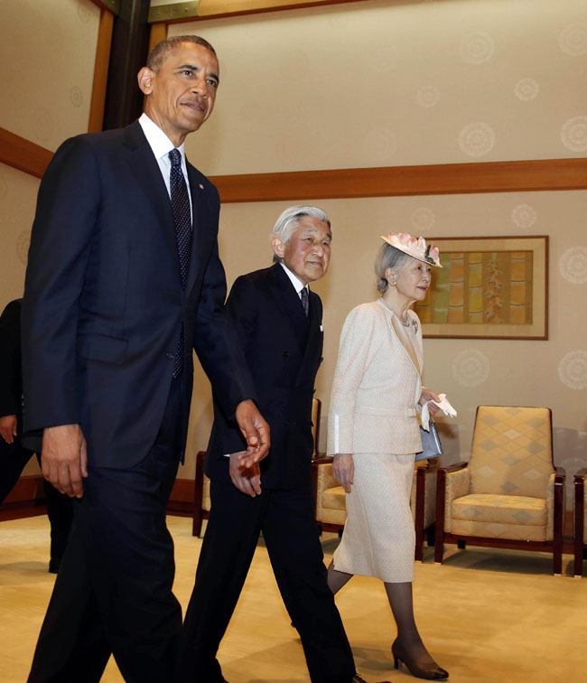 Obama in Giappone finisce nei guai. Avanza il “miglior sushi” di Tokyo Obama in Giappone finisce nei guai. Avanza il “miglior sushi” di Tokyo