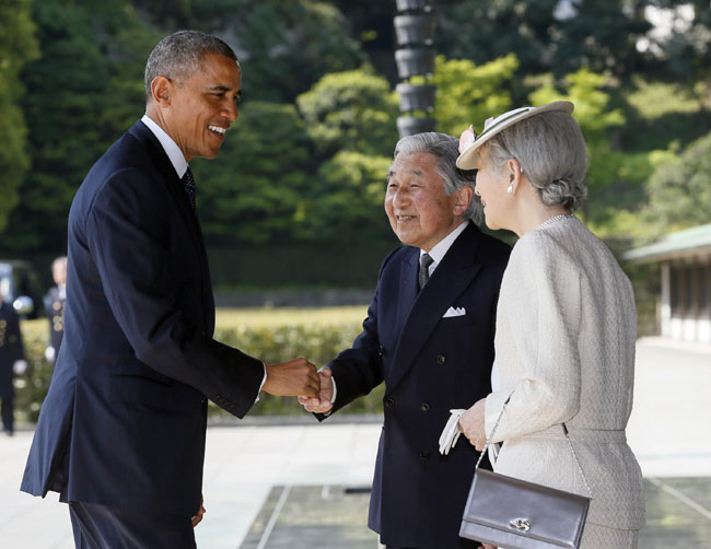 Obama in Giappone finisce nei guai. Avanza il “miglior sushi” di Tokyo Obama in Giappone finisce nei guai. Avanza il “miglior sushi” di Tokyo