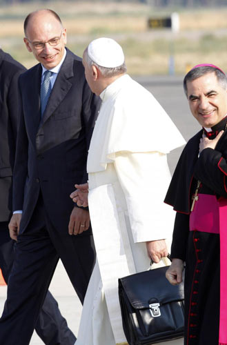 Roncalli-Wojtyla, maxi-canonizzazione in Vaticano Roncalli-Wojtyla, maxi-canonizzazione in Vaticano