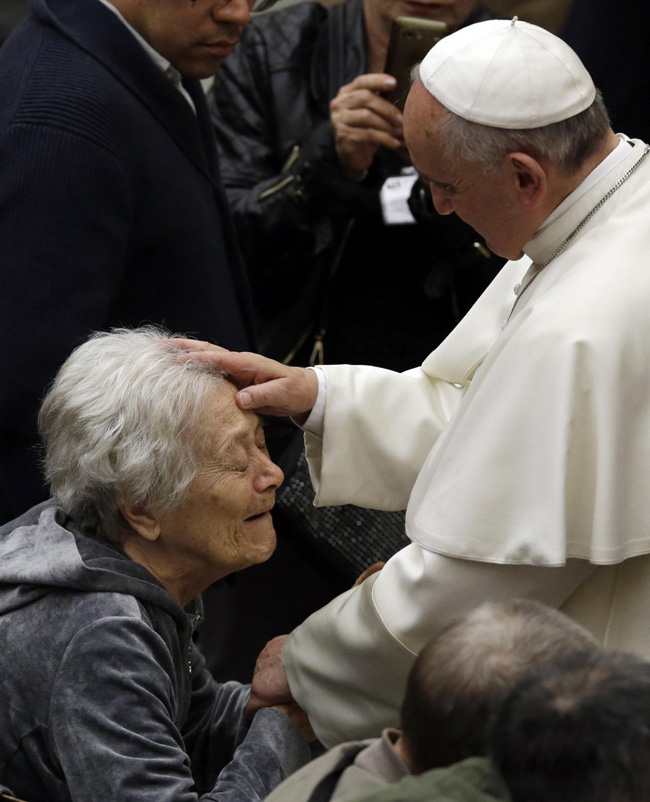 Canonizzazioni, Papa Emerito concelebrerà con Francesco Canonizzazioni, Papa Emerito concelebrerà con Francesco