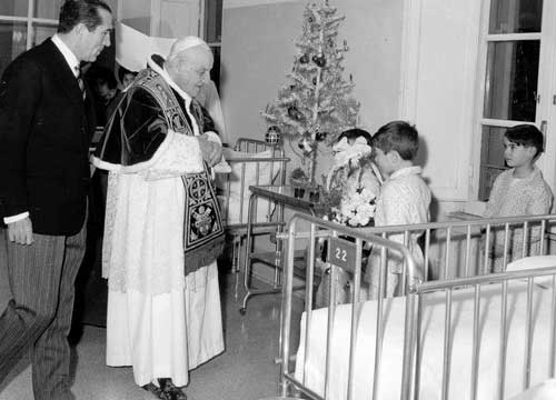 Canonizzazioni, Papa Emerito concelebrerà con Francesco Canonizzazioni, Papa Emerito concelebrerà con Francesco
