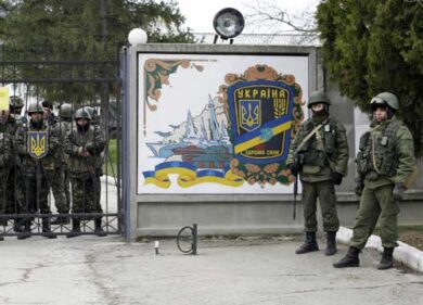Ucraina, G7: sanzioni a Mosca. Renzi incontra il premier Yatseniuk