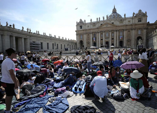 Roma, il giorno dell’invasione. Un milione per le canonizzazioni Roma, il giorno dell’invasione. Un milione per le canonizzazioni