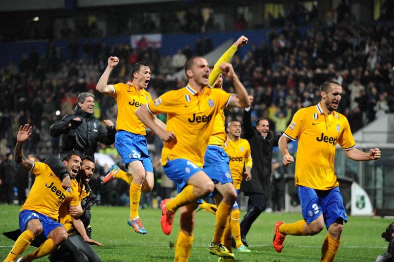 Juve festa scudetto. Conte attacca la Roma. Marchisio: “Quasi fatta” Juve festa scudetto. Conte attacca la Roma. Marchisio: “Quasi fatta”