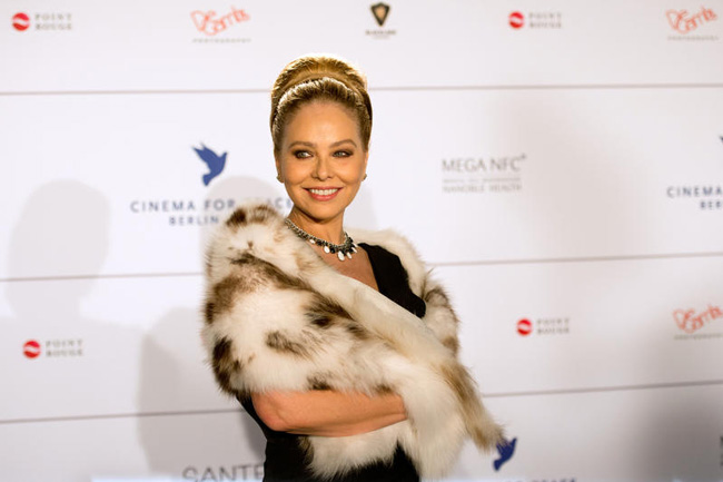 Rocco Siffredi fa coppia con Ornella Muti Rocco Siffredi fa coppia con Ornella Muti