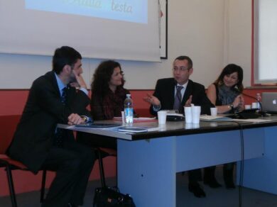 A Renzi la proposta di legge sul terzo settore de Litaliaintesta
