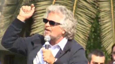 VIDEO: Grillo a Piombino: questo è il regno schifoso della Peste rossa
