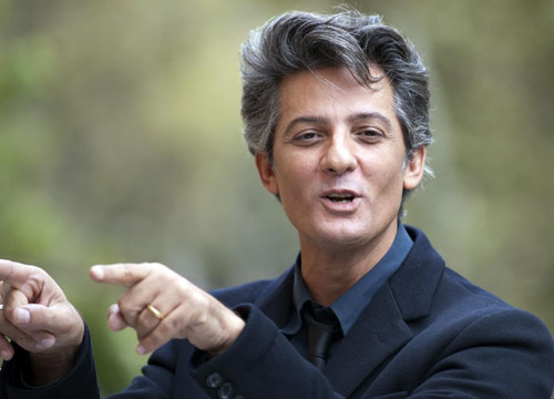 Jova le canta a Fiorello. Duo esplosivo su Radio1 Jova le canta a Fiorello. Duo esplosivo su Radio1