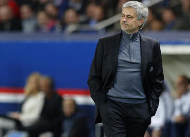 Mourinho ammette: “Atletico e Real meritano la finale”