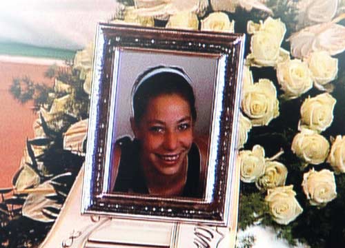 Yara, nuovi indizi: la mamma del killer sarebbe una donna di 46 anni Yara, nuovi indizi: la mamma del killer sarebbe una donna di 46 anni