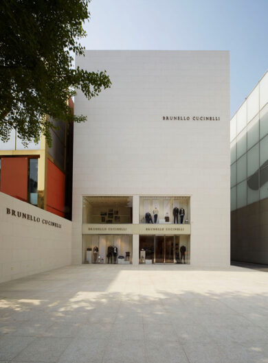 Nuovi store a Vienna e Seul: Brunello Cucinelli fa 100