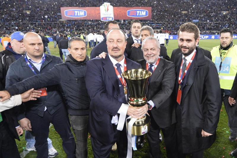 Coppa Italia al Napoli, ma è la notte della vergogna. Le foto Coppa Italia al Napoli, ma è la notte della vergogna. Le foto