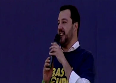 Salvini a Pontida: “Renzi megalomane”. Zaia: l’Europa è un’immonda schifezza. VIDEO