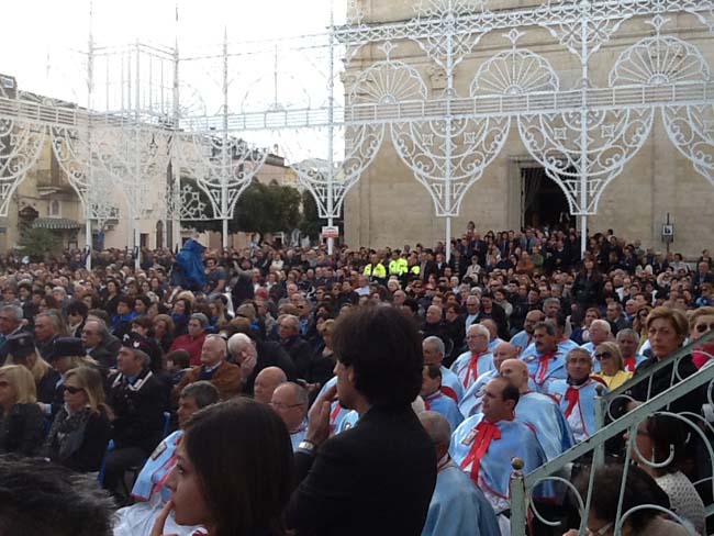 Erchie celebra Santa Lucia: “Grazie a Bergoglio ha lasciato Venezia” Erchie celebra Santa Lucia: “Grazie a Bergoglio ha lasciato Venezia”