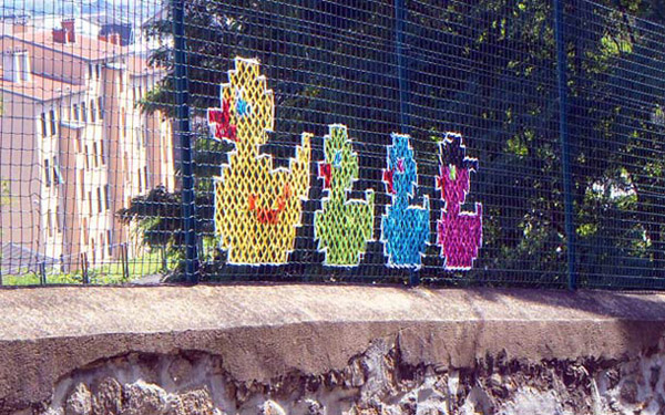 Murales a “punto croce”. La nuova frontiera della street art Murales a “punto croce”. La nuova frontiera della street art