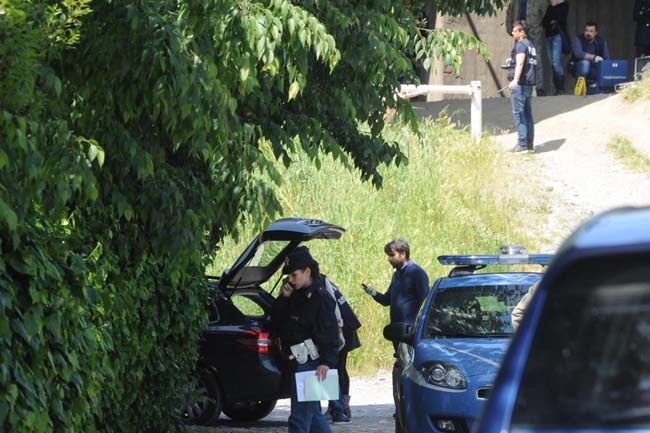 Donne crocifisse, l’incubo del mostro. Guarda le foto dell’omicidio Donne crocifisse, l’incubo del mostro. Guarda le foto dell’omicidio