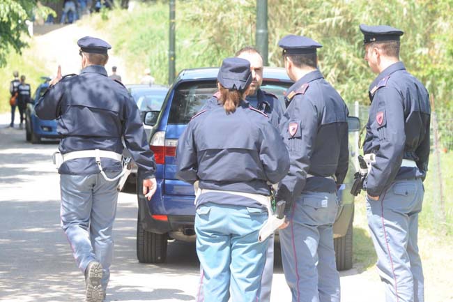Donne crocifisse, l’incubo del mostro. Guarda le foto dell’omicidio Donne crocifisse, l’incubo del mostro. Guarda le foto dell’omicidio
