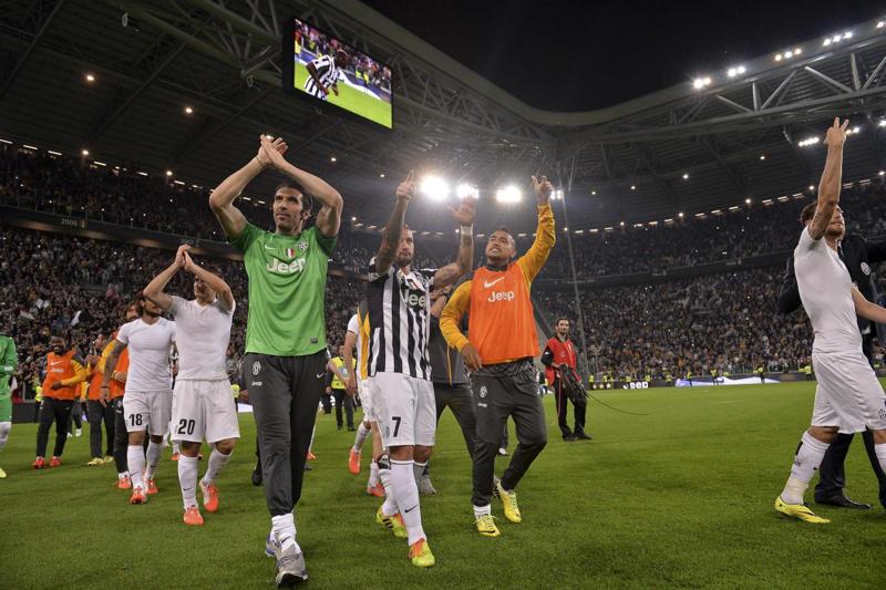 La Juve si muove per accontentare Conte. Ma ‘scalda’ Prandelli La Juve si muove per accontentare Conte. Ma ‘scalda’ Prandelli